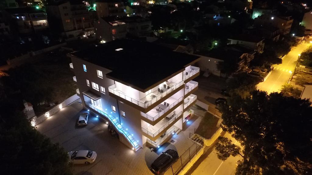 Apartments Danica Promajna Bagian luar foto