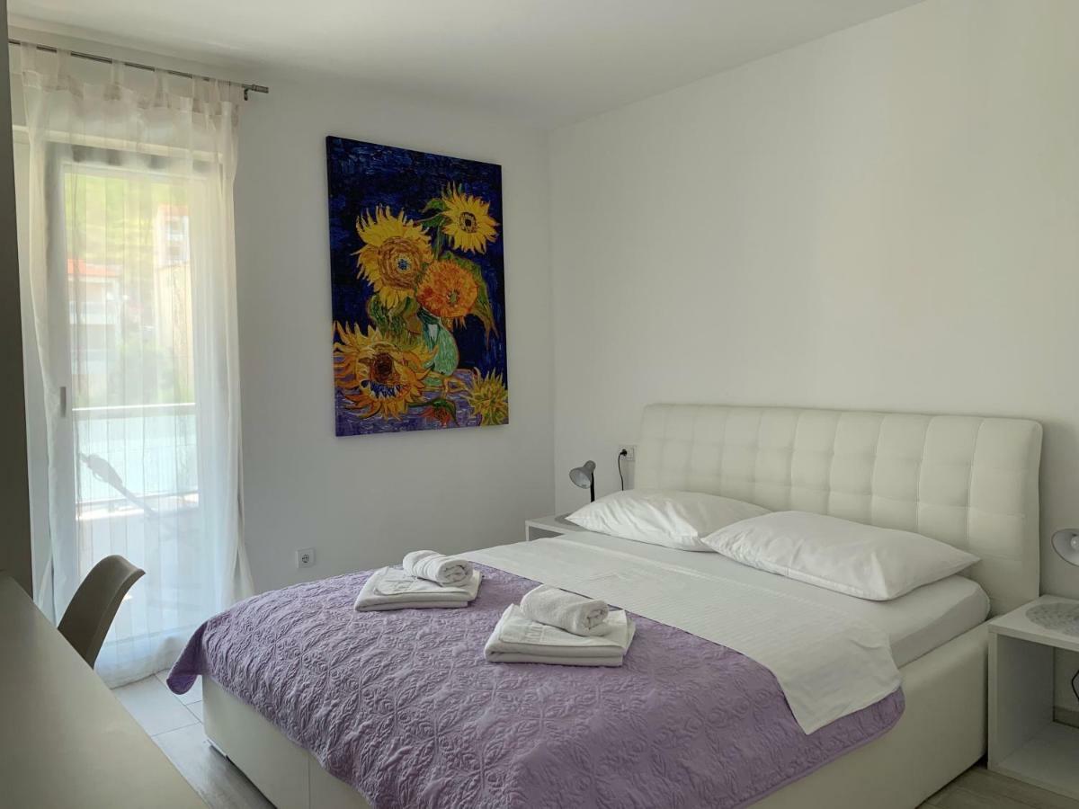 Apartments Danica Promajna Bagian luar foto