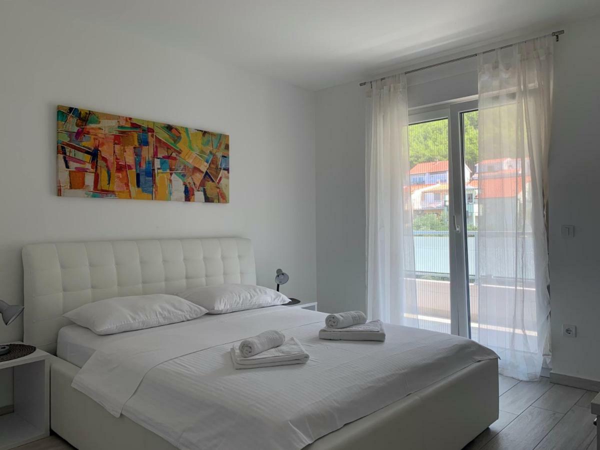 Apartments Danica Promajna Bagian luar foto